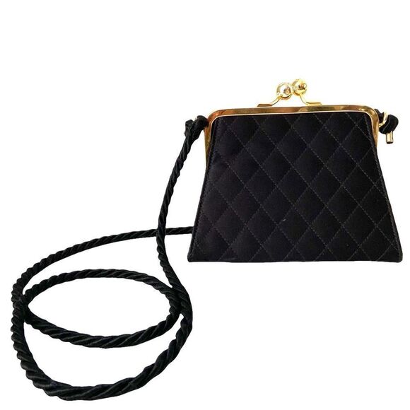 Vintage Escada Made in Italy Quilted Sling Bag with Gold Tone Hardware - Picture 3 of 15